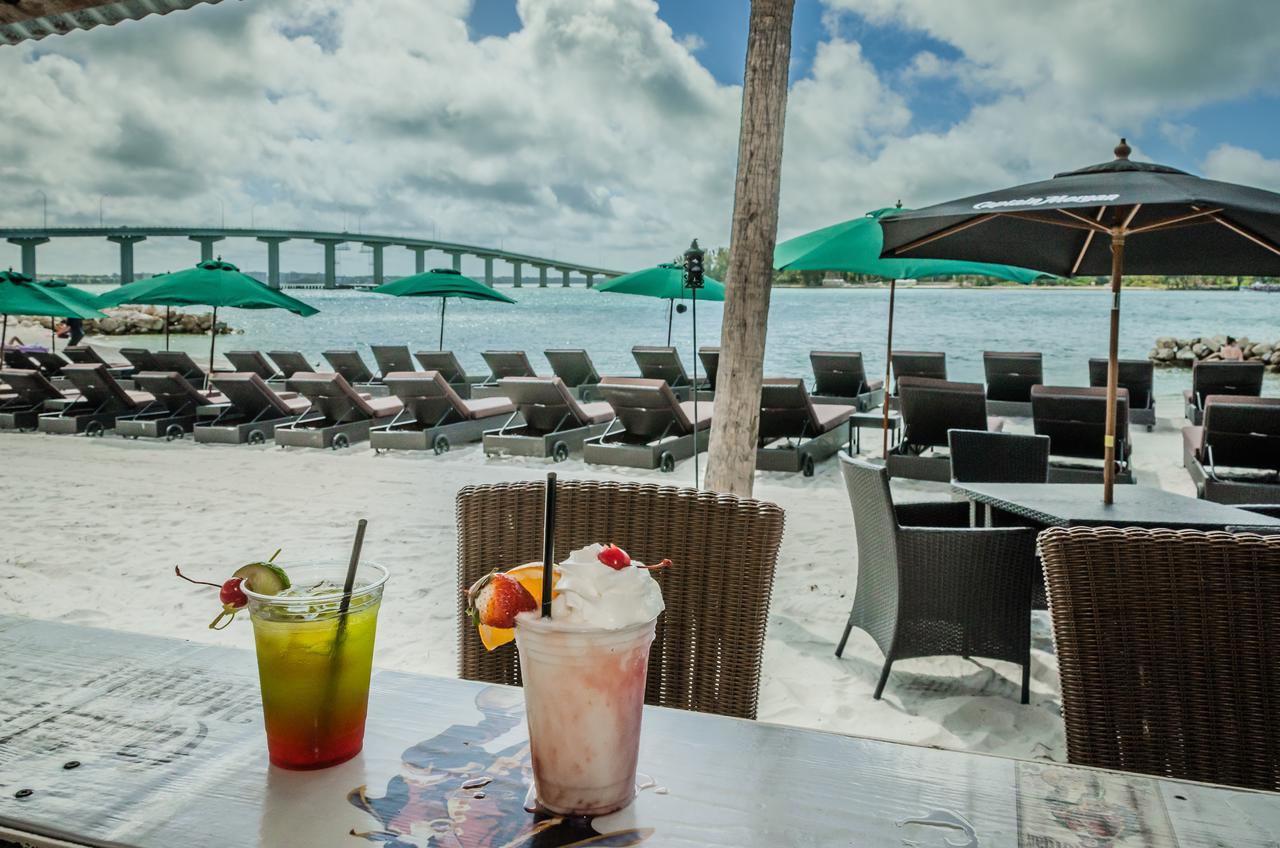 Dreamview Beachfront Hotel & Resort Clearwater Beach Exterior foto