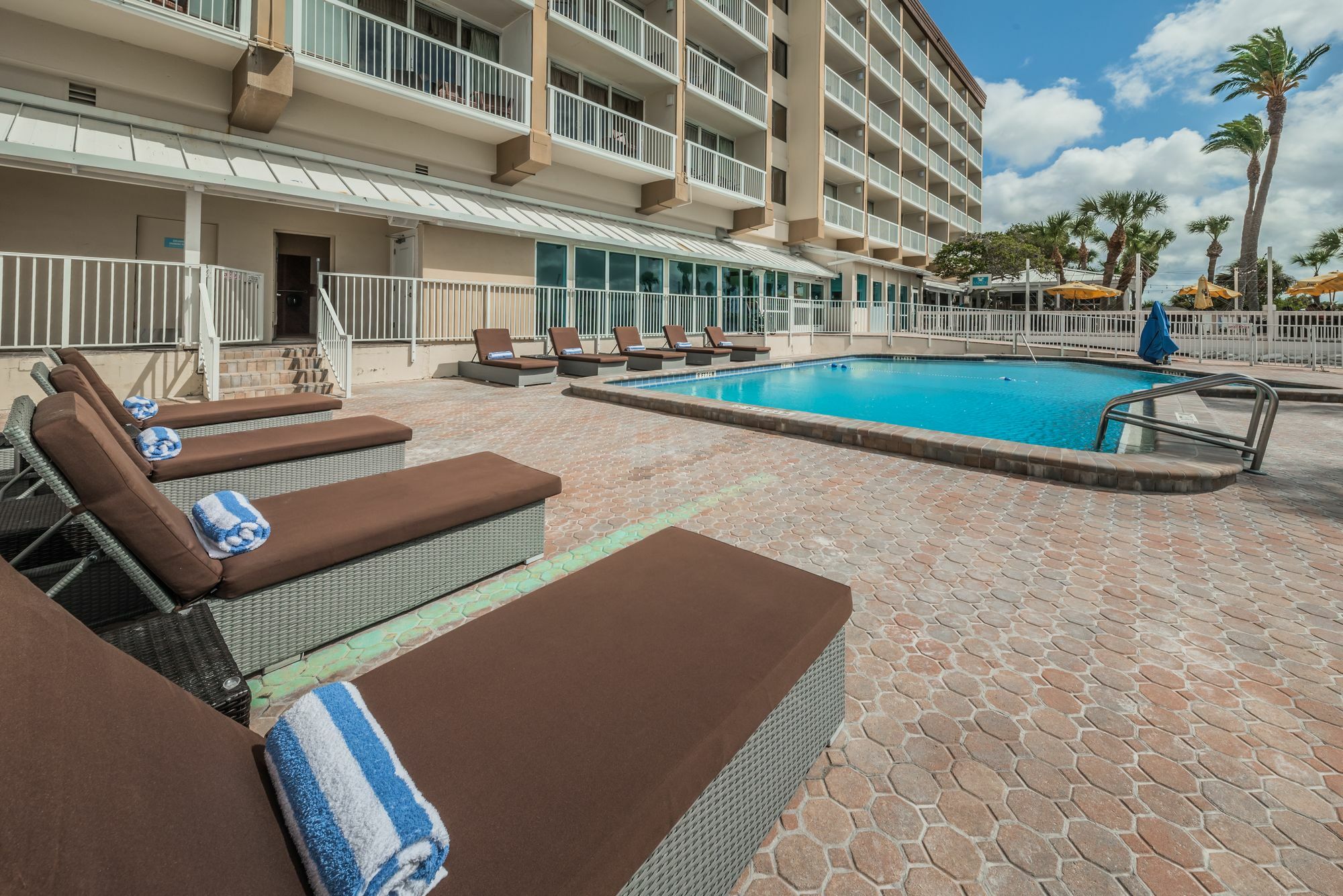 Dreamview Beachfront Hotel & Resort Clearwater Beach Exterior foto